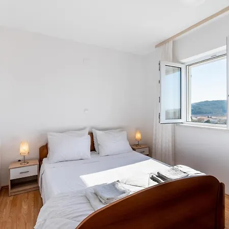 Apartments With A Parking Space Lopar, Rab - 14070 Esterno foto