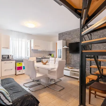 Apartments With A Parking Space Lopar, Rab - 14070 Esterno foto