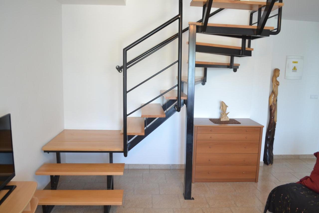 Apartament With A Parking Space Lopar, Rab - 14070 Lopar