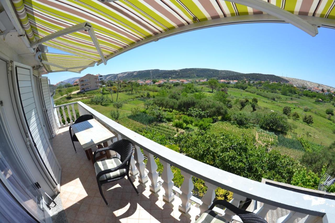 Apartment With A Parking Space Lopar, Rab - 14070