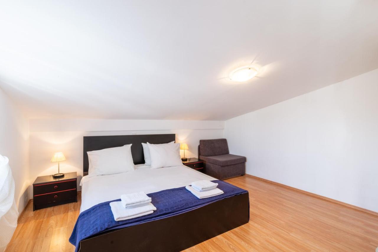 Apartment With A Parking Space Lopar, Rab - 14070 Lopar