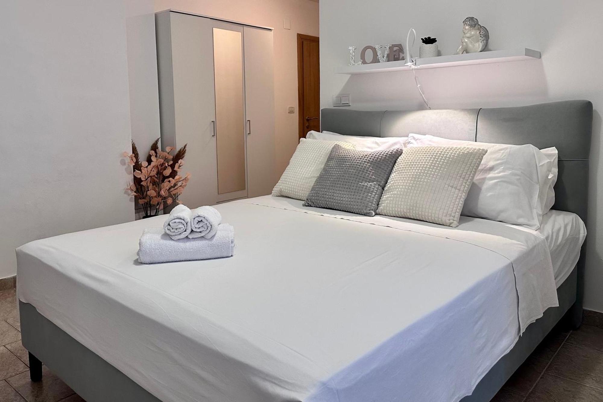 Apartment With A Parking Space Lopar, Rab - 14070 Lopar