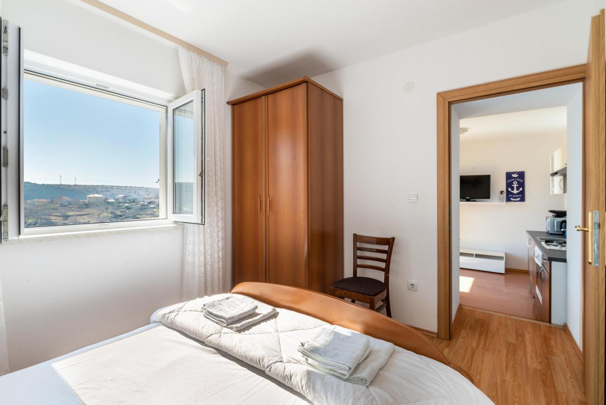 Apartment With A Parking Space Lopar, Rab - 14070 Lopar